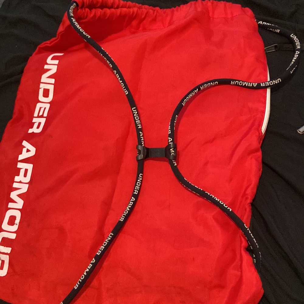under armour drawstring - Picture 2 of 3